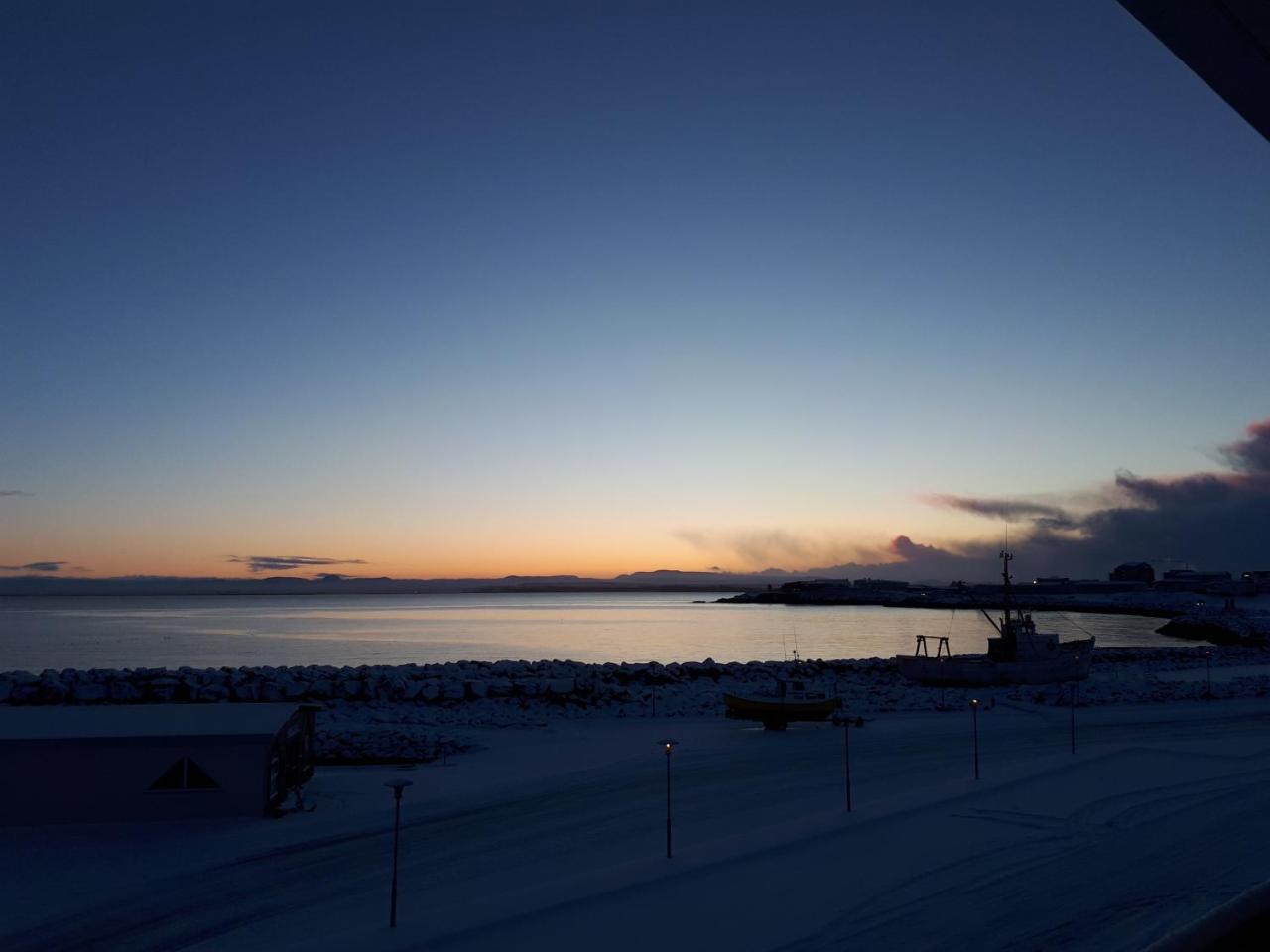 Hotel Duus By Keflavik Airport エクステリア 写真