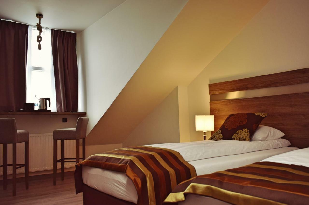 Hotel Duus By Keflavik Airport エクステリア 写真