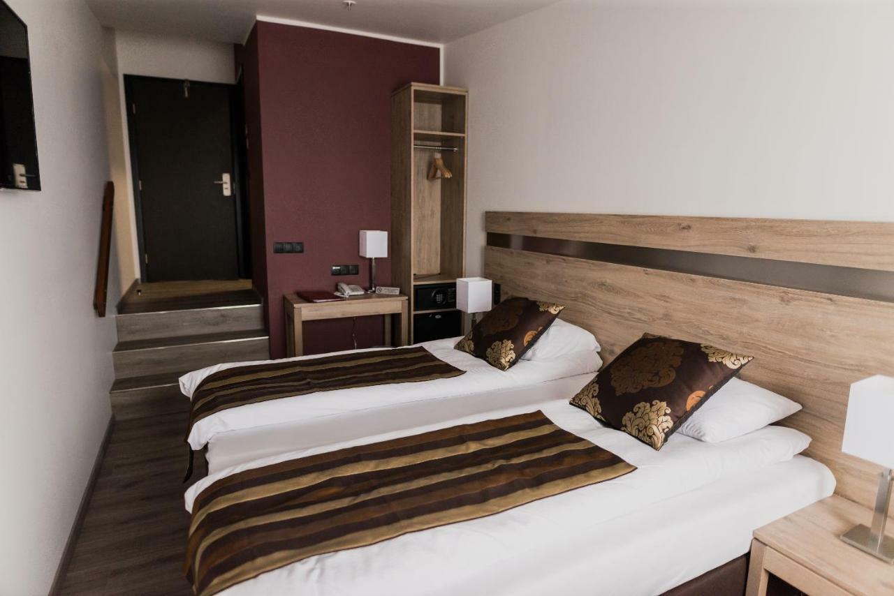 Hotel Duus By Keflavik Airport エクステリア 写真